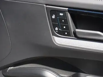 PORSCHE Cayenne Coupe E-Hybrid SportAbgas AHK HeadUp