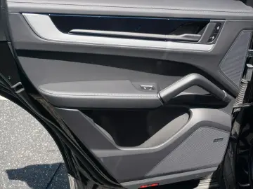 PORSCHE Cayenne Coupe E-Hybrid SportAbgas AHK HeadUp