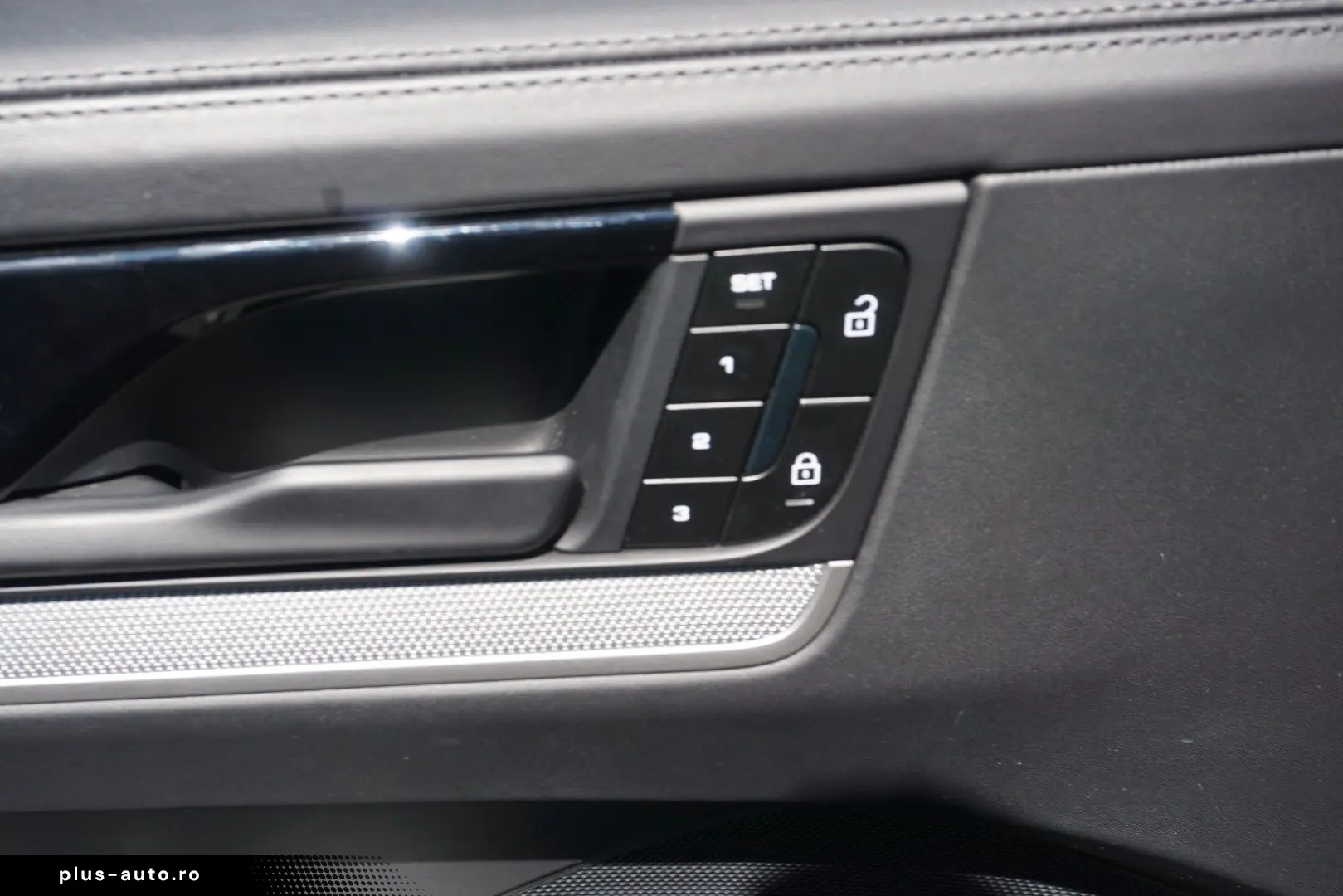 PORSCHE Cayenne Coupe E-Hybrid SportAbgas AHK HeadUp