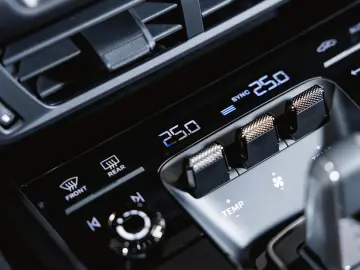 Porsche 911 Turbo S PTS Leichtbaudach Lift