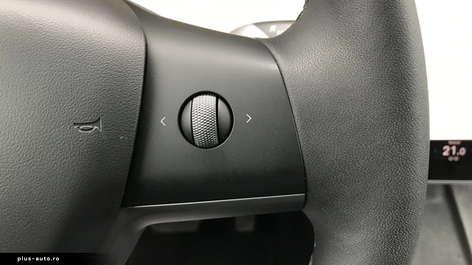Tesla Model 3 RWD
