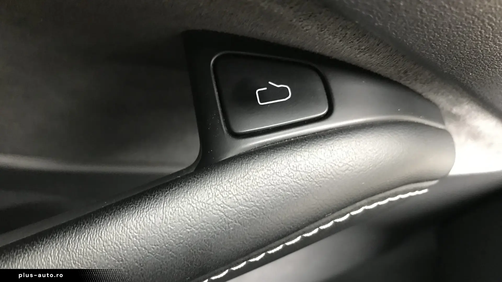 Tesla Model 3 RWD