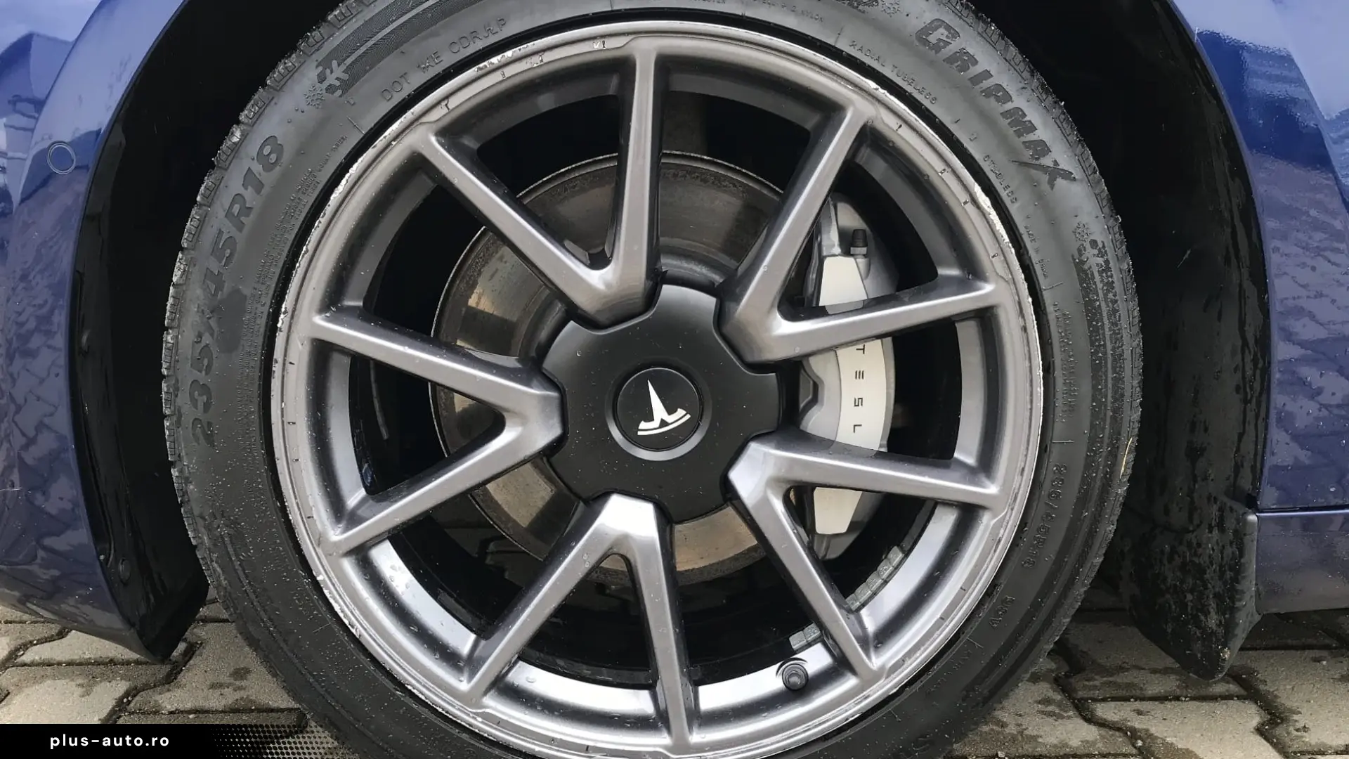 Tesla Model 3 RWD