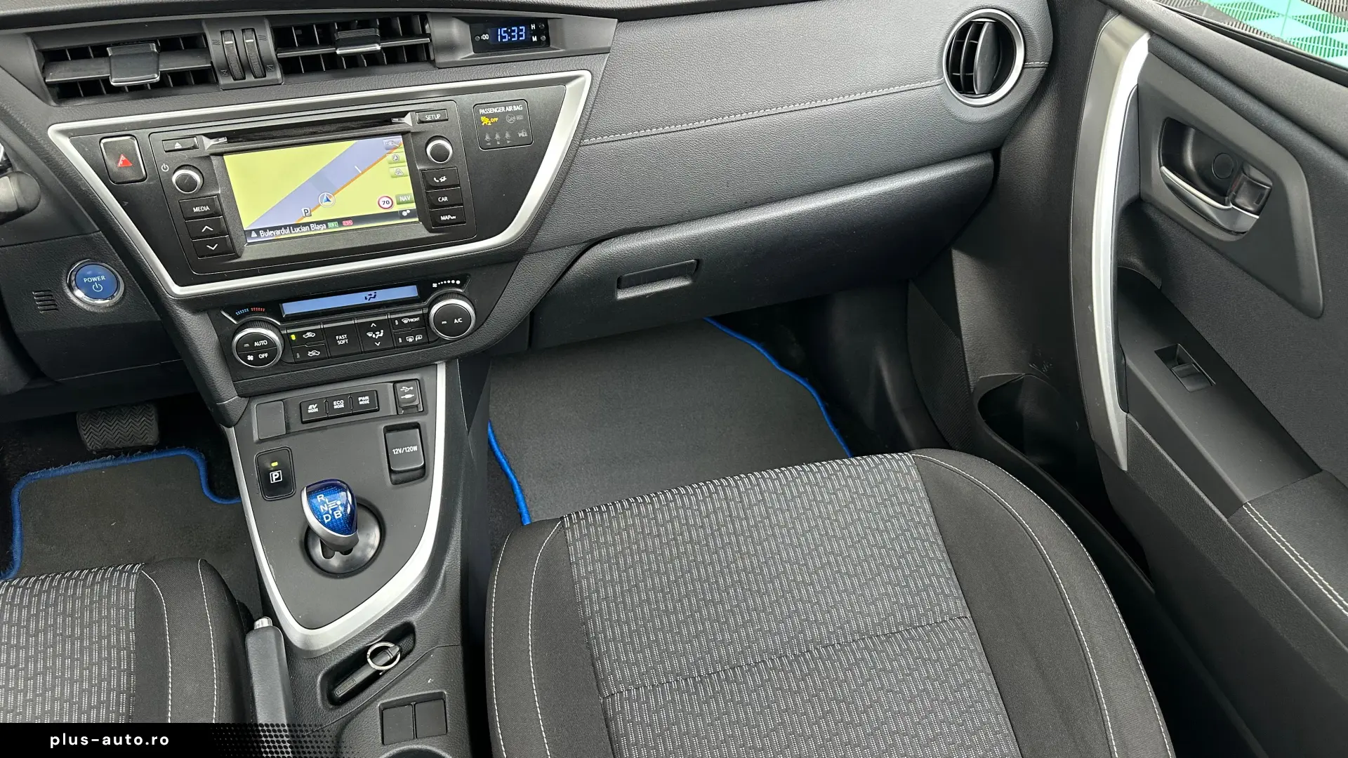 Toyota Auris Hibrid 1.8 Benzina 122 CP An 2015
