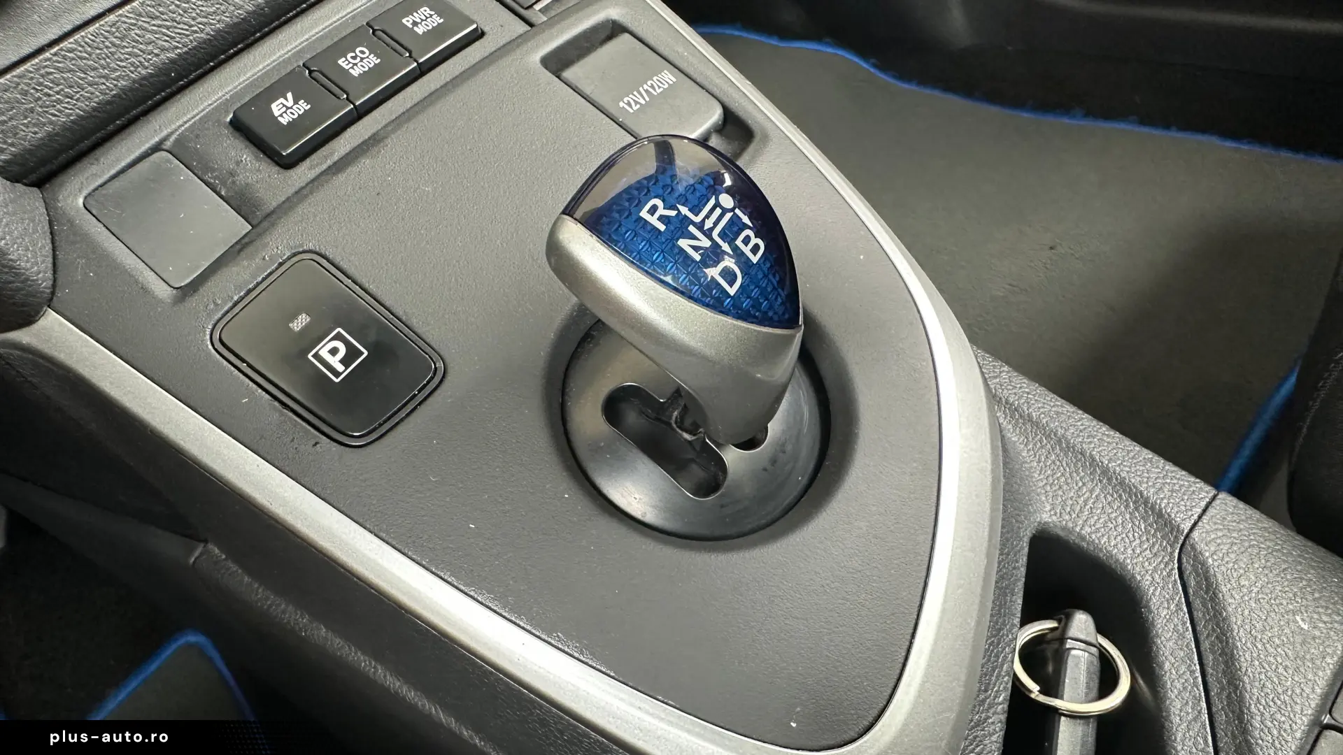 Toyota Auris Hibrid 1.8 Benzina 122 CP An 2015