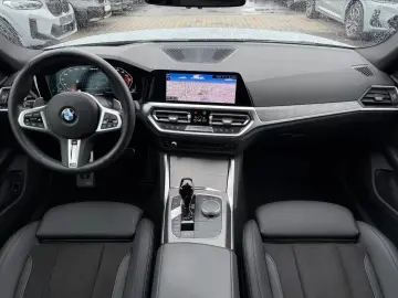 BMW M440i xDrive SAG Navi Laser Head-Up ACC AHK 19