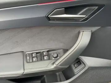 Cupra Formentor VZ MATT 4x4 Matrix Pano AHK