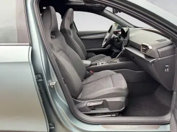 Cupra Formentor VZ MATT 4x4 Matrix Pano AHK