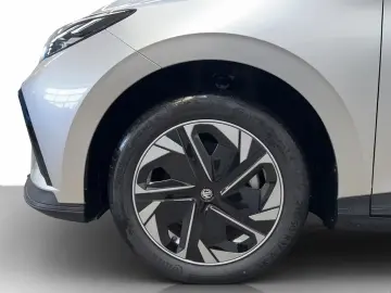 MG4 51 kWh CarPlay Android ACC PDC 17