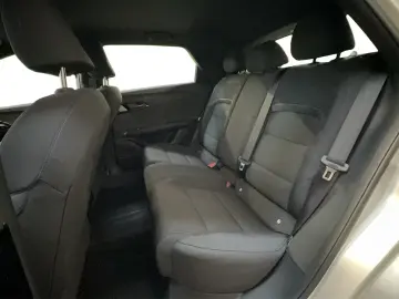 MG4 51 kWh CarPlay Android ACC PDC 17