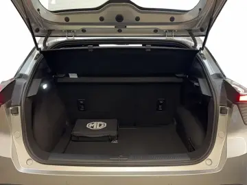 MG4 51 kWh CarPlay Android ACC PDC 17