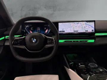 BMW 520 i Limousine LMR 19'' Park Assistant HUD Navi