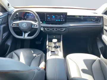 MG HS Luxury AT  LED 360  ACC Heated Seats