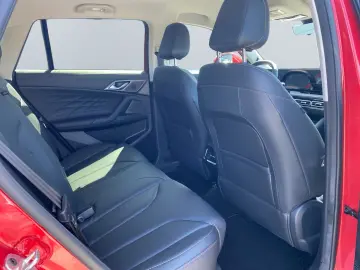 MG HS Luxury AT  LED 360  ACC Heated Seats