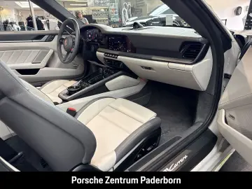 PORSCHE 992 911 Carrera Cabrio Sportabgas Surround View
