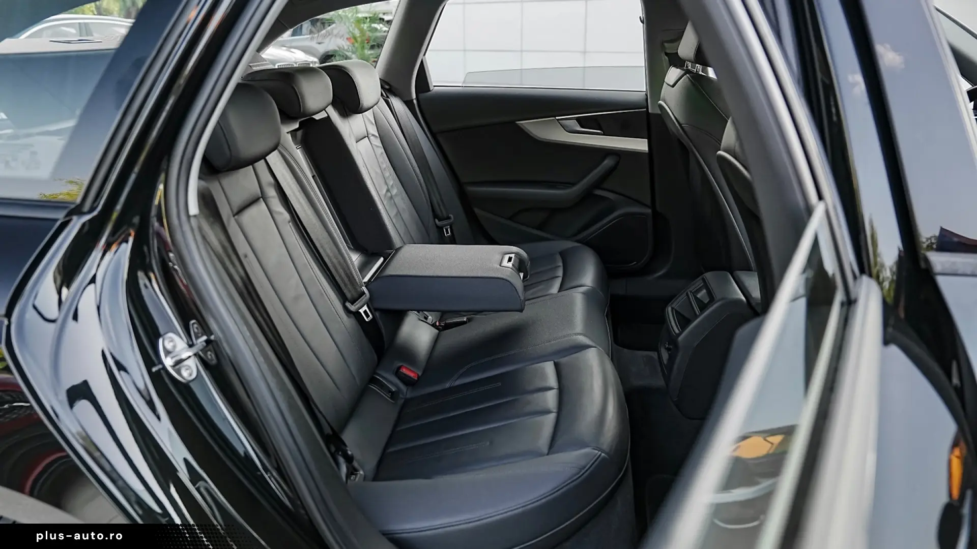 Audi A4 Avant 30 TDI S tronic