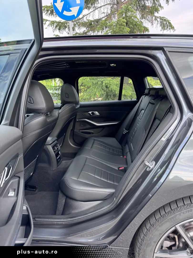 BMW 330e xDrive  Aut  Sport  Pano  8x roți originale  Cârlig