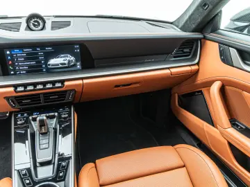Porsche 992 911 Turbo S Lift Carbon Burmester Braun Int.