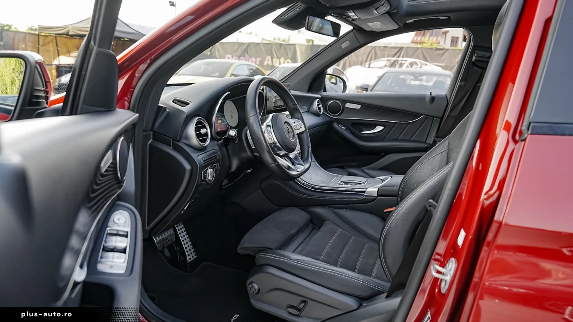 Mercedes-Benz GLC 300 4MATIC 9G-TRONIC AMG Line
