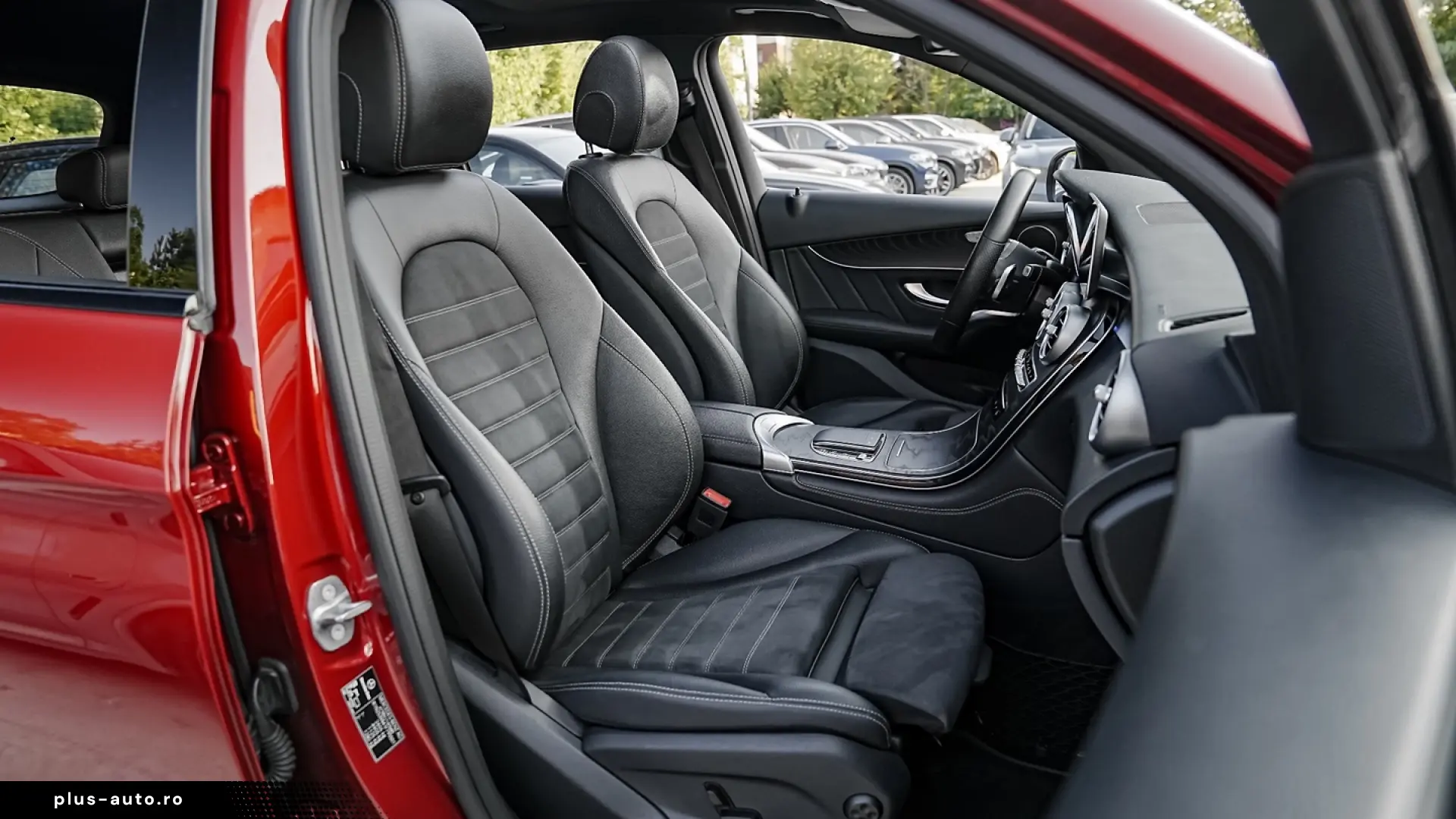 Mercedes-Benz GLC 300 4MATIC 9G-TRONIC AMG Line