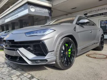 LAMBORGHINI Urus S Pano Massage 23´ Carbon B&O