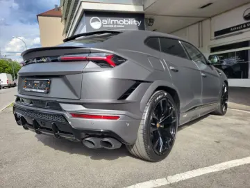 LAMBORGHINI Urus S Pano Massage 23´ Carbon B&O