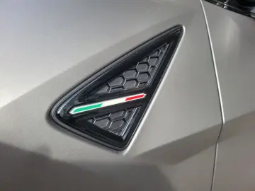 LAMBORGHINI Urus S Pano Massage 23´ Carbon B&O