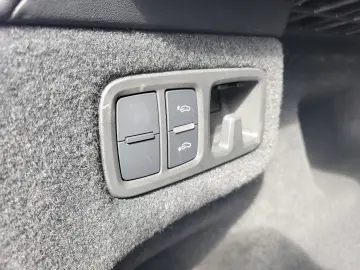 LAMBORGHINI Urus S Pano Massage 23´ Carbon B&O