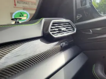 LAMBORGHINI Urus S Pano Massage 23´ Carbon B&O