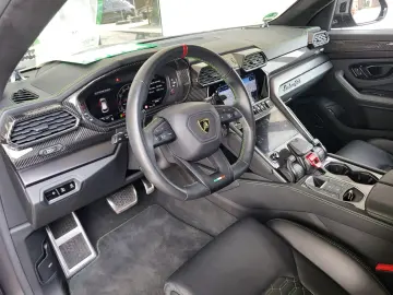 LAMBORGHINI Urus S Pano Massage 23´ Carbon B&O