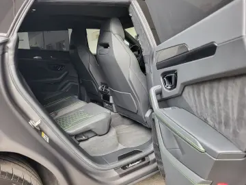 LAMBORGHINI Urus S Pano Massage 23´ Carbon B&O