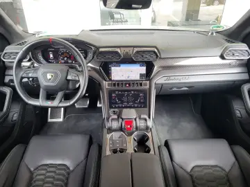 LAMBORGHINI Urus S Pano Massage 23´ Carbon B&O