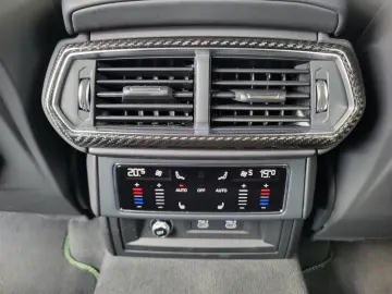 LAMBORGHINI Urus S Pano Massage 23´ Carbon B&O