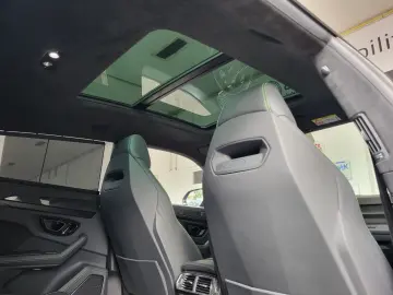 LAMBORGHINI Urus S Pano Massage 23´ Carbon B&O