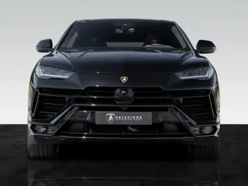 LAMBORGHINI Urus S Panoramic Roof