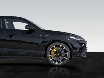 LAMBORGHINI Urus S Panoramic Roof