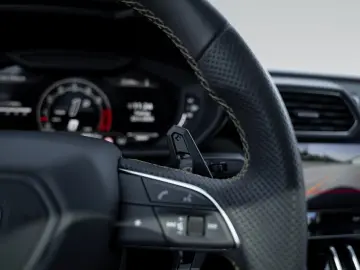 LAMBORGHINI Urus S Panoramic Roof