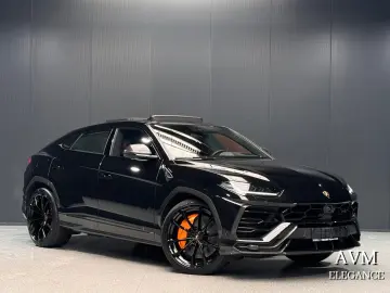 LAMBORGHINI Urus 4.0 V8 2023 CARBON PACK