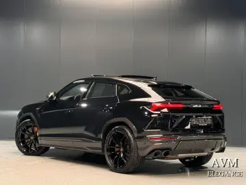 LAMBORGHINI Urus 4.0 V8 2023 CARBON PACK