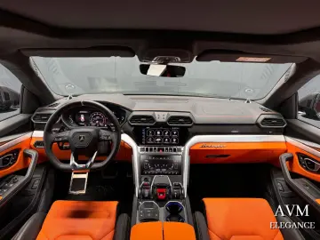 LAMBORGHINI Urus 4.0 V8 2023 CARBON PACK