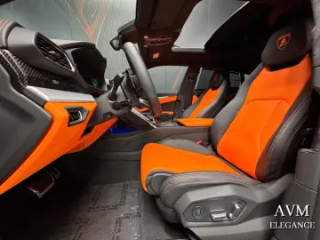LAMBORGHINI Urus 4.0 V8 2023 CARBON PACK