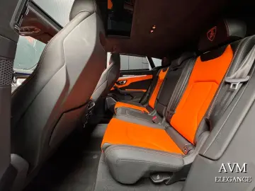 LAMBORGHINI Urus 4.0 V8 2023 CARBON PACK