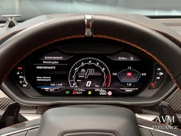 LAMBORGHINI Urus 4.0 V8 2023 CARBON PACK