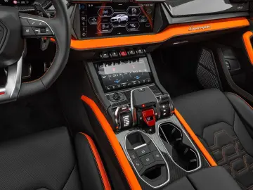 LAMBORGHINI Urus SE