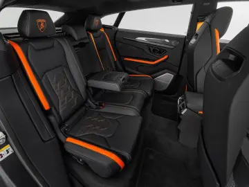 LAMBORGHINI Urus SE