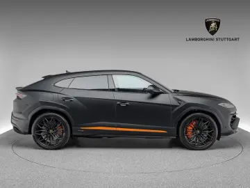 LAMBORGHINI Urus SE
