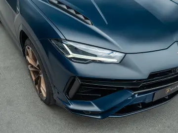 LAMBORGHINI Urus S Blu Lacus Matt