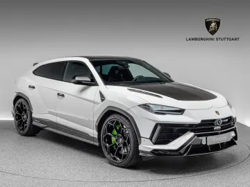 LAMBORGHINI Urus Performante