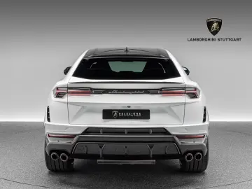 LAMBORGHINI Urus Performante