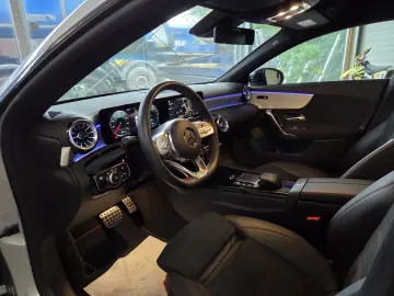 Mercedes Benz CLA250e - plug in hybrid - AMG Line